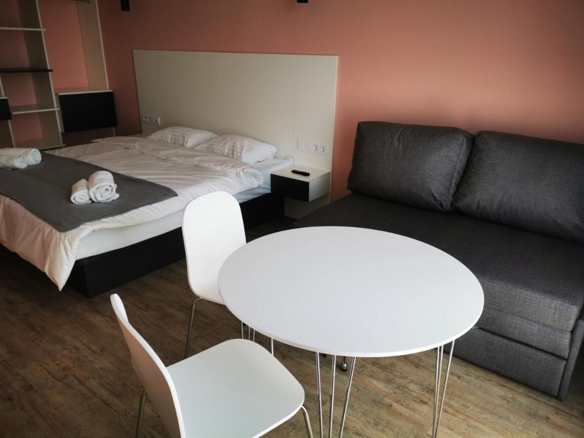 Viktory 5 B, Apartments Kiev Extérieur photo